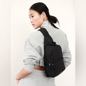 Athleta All About Sling Bag, Black, NWT